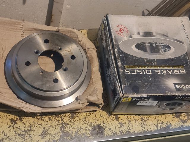 bontott SUZUKI SWIFT II Hátsó Fékdob Pár