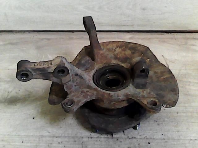 bontott SUZUKI SWIFT II Jobb első Csonkállvány Kerékaggyal