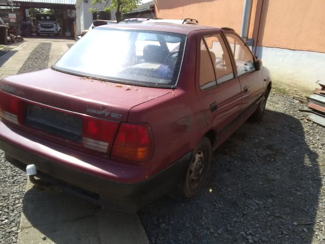 bontott SUZUKI SWIFT II Jobb első Csonkállvány Kerékaggyal