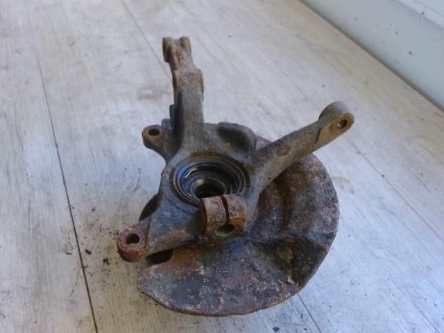 bontott SUZUKI SWIFT II Jobb első Csonkállvány Kerékaggyal