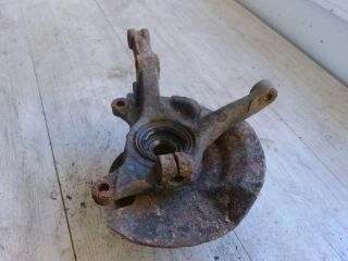 bontott SUZUKI SWIFT II Jobb első Csonkállvány Kerékaggyal