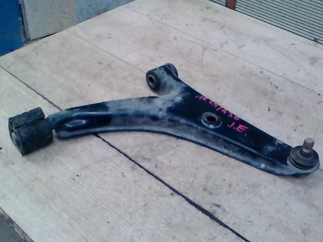 bontott SUZUKI SWIFT II Jobb első Lengőkar