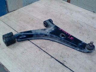 bontott SUZUKI SWIFT II Jobb első Lengőkar