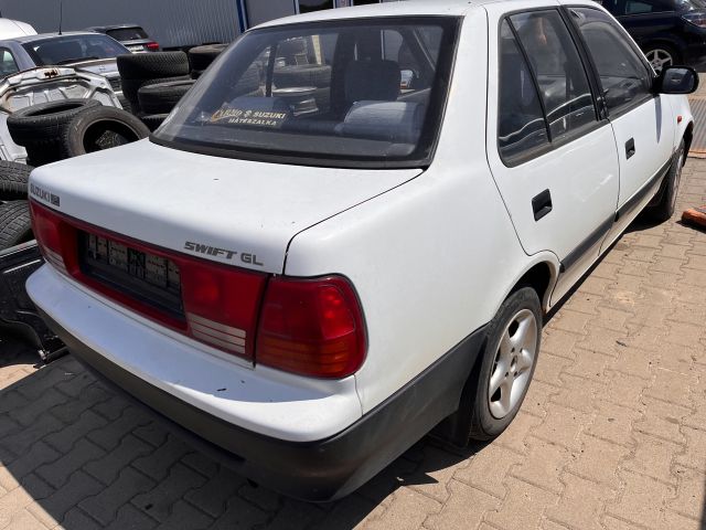 bontott SUZUKI SWIFT II Jobb első Lengőkar