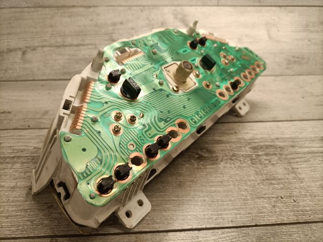 bontott SUZUKI SWIFT II Kilométeróra