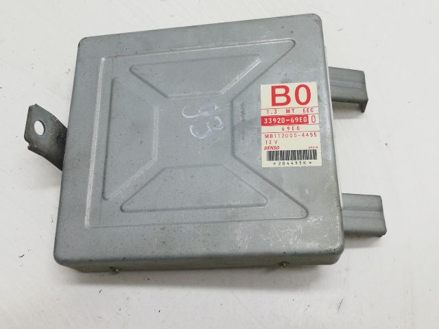 bontott SUZUKI SWIFT II Motorvezérlő