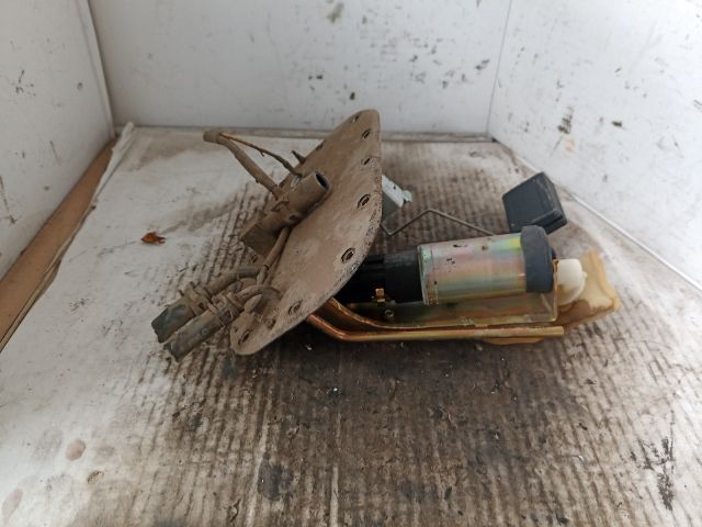 bontott SUZUKI SWIFT II Üzemanyag Szivattyú