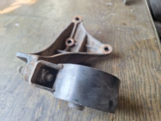 bontott SUZUKI SWIFT II Váltó Tartó Bak (Pozíciófüggetlen)