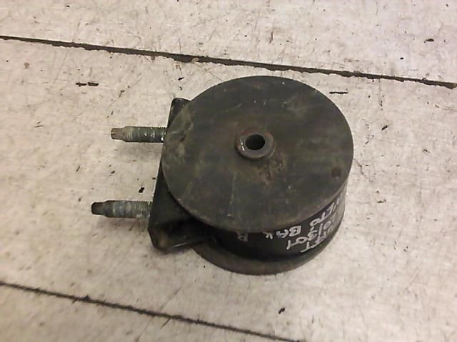 bontott SUZUKI SWIFT II Váltó Tartó Bak (Pozíciófüggetlen)