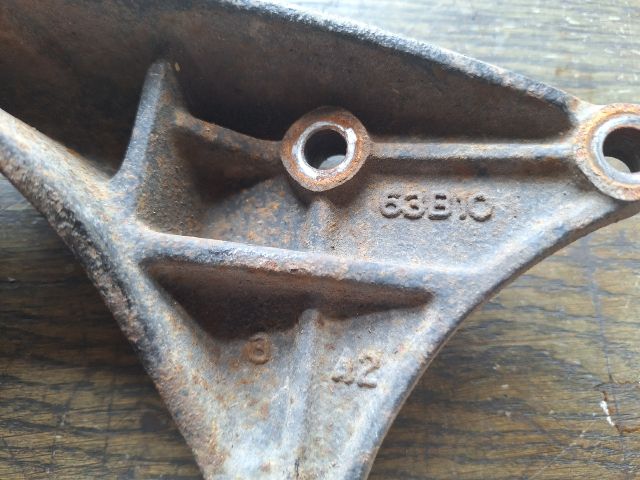 bontott SUZUKI SWIFT II Váltó Tartó Bak (Pozíciófüggetlen)