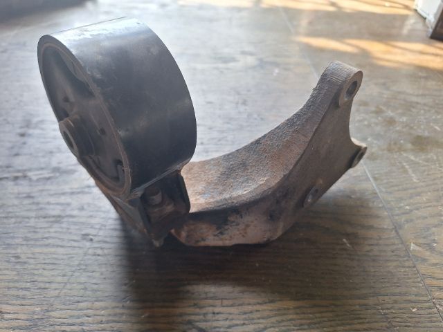 bontott SUZUKI SWIFT II Váltó Tartó Bak (Pozíciófüggetlen)