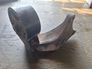 bontott SUZUKI SWIFT II Váltó Tartó Bak (Pozíciófüggetlen)