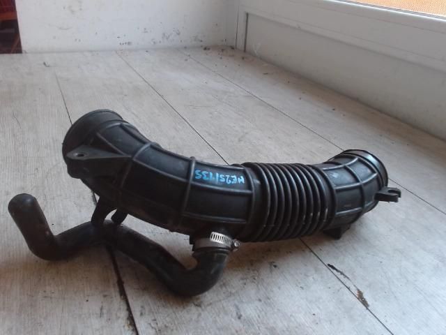 bontott SUZUKI SWIFT II Szívó Cső