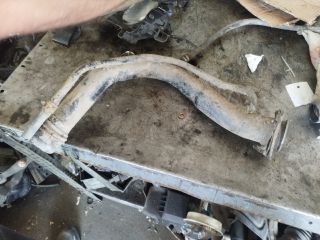 bontott SUZUKI SWIFT II Tankbetöltő Cső (Fém)