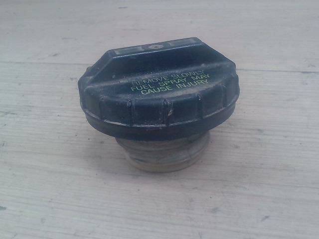 bontott SUZUKI SWIFT II Tanksapka