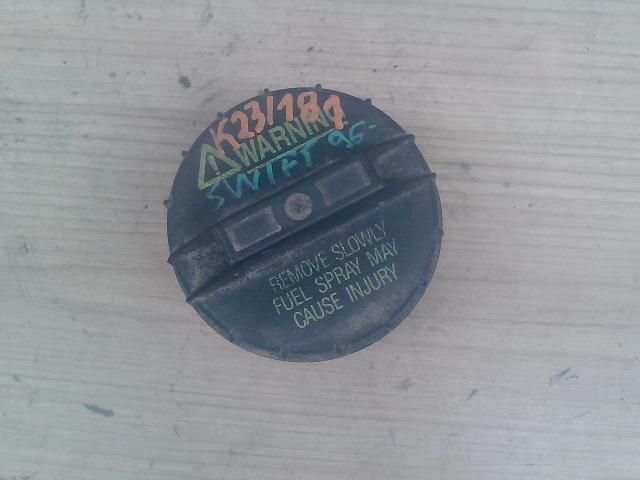 bontott SUZUKI SWIFT II Tanksapka