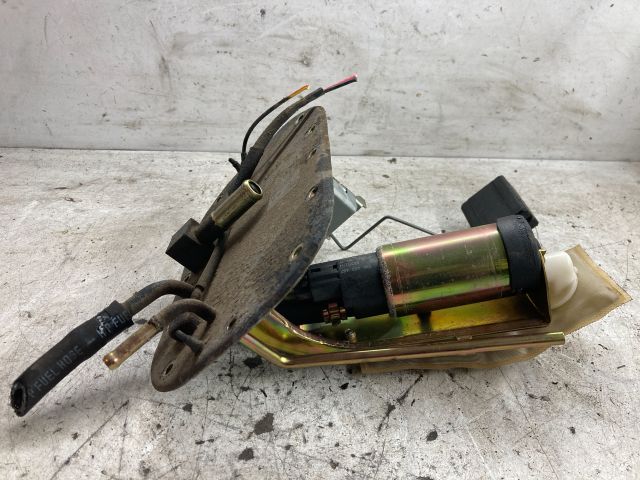 bontott SUZUKI SWIFT II Üzemanyag Szivattyú