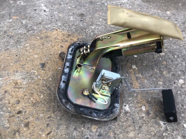 bontott SUZUKI SWIFT II Üzemanyag Szivattyú