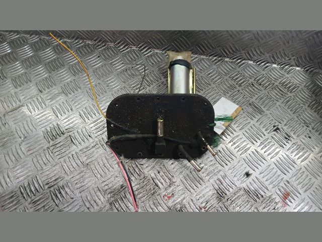 bontott SUZUKI SWIFT II Üzemanyag Szivattyú