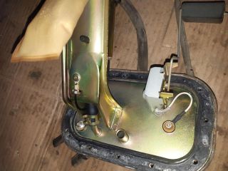 bontott SUZUKI SWIFT II Üzemanyagszint Jeladó