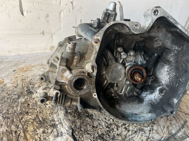 bontott SUZUKI SWIFT II Váltó (Mechanikus)