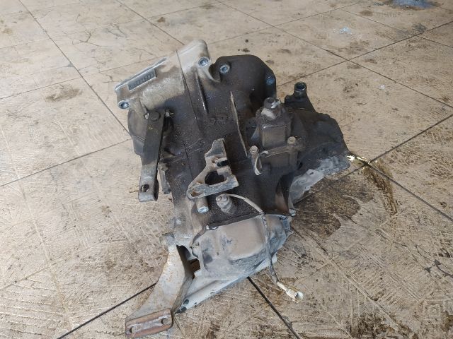 bontott SUZUKI SWIFT II Váltó (Mechanikus)