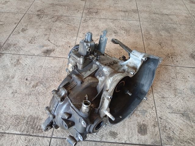 bontott SUZUKI SWIFT II Váltó (Mechanikus)