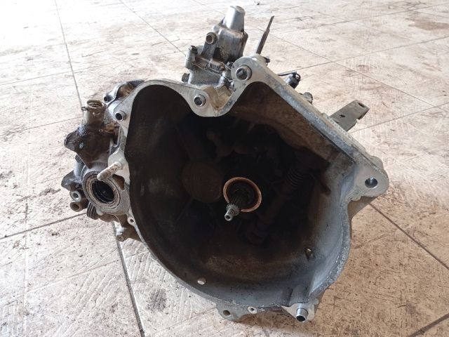 bontott SUZUKI SWIFT II Váltó (Mechanikus)
