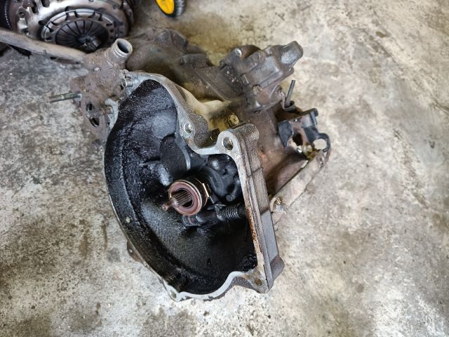 bontott SUZUKI SWIFT II Váltó (Mechanikus)