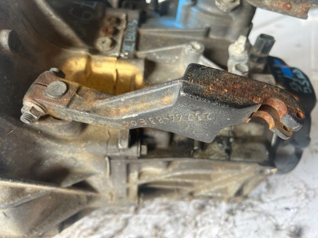 bontott SUZUKI SWIFT II Váltó (Mechanikus)