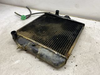 bontott SUZUKI SWIFT II Vízhűtő Radiátor (Nem klímás)