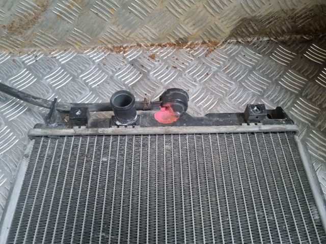 bontott SUZUKI SWIFT II Vízhűtő Radiátor (Nem klímás)