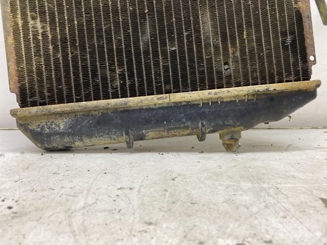 bontott SUZUKI SWIFT II Vízhűtő Radiátor (Nem klímás)