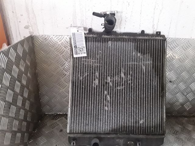 bontott SUZUKI SWIFT II Vízhűtő Radiátor (Nem klímás)