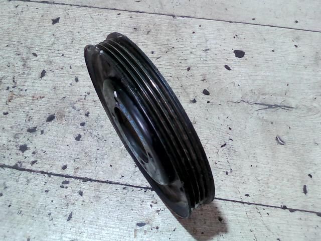 bontott SUZUKI SWIFT II Vízpumpa Szíjtárcsa