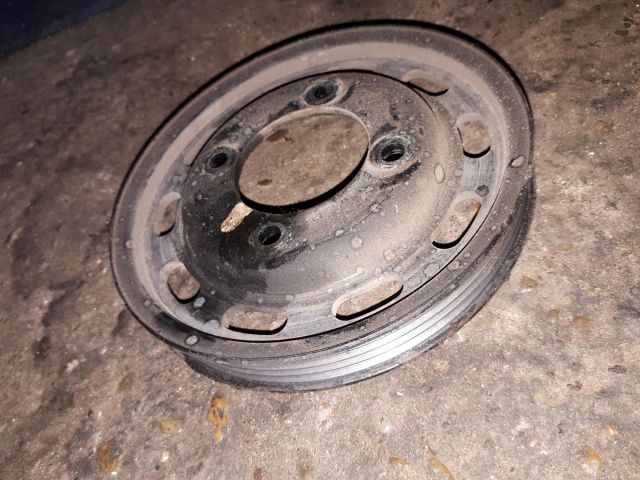 bontott SUZUKI SWIFT II Vízpumpa Szíjtárcsa