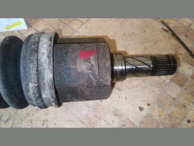 bontott SUZUKI SWIFT II Bal Féltengely