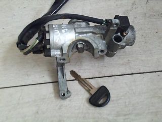bontott SUZUKI SWIFT II Gyújtáskapcsoló Házzal