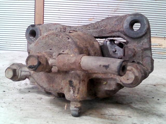 bontott SUZUKI SWIFT II Bal első Féknyereg Munkahengerrel