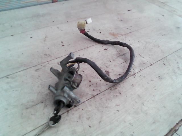 bontott SUZUKI SWIFT II Gyújtáskapcsoló