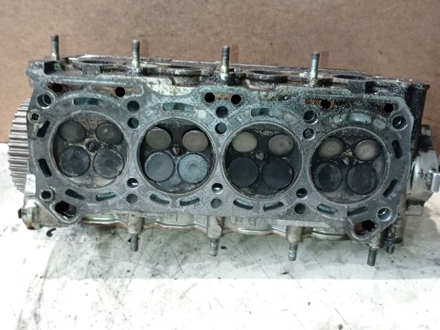 bontott SUZUKI SWIFT II Hengerfej