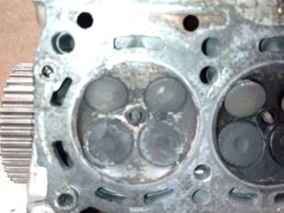 bontott SUZUKI SWIFT II Hengerfej