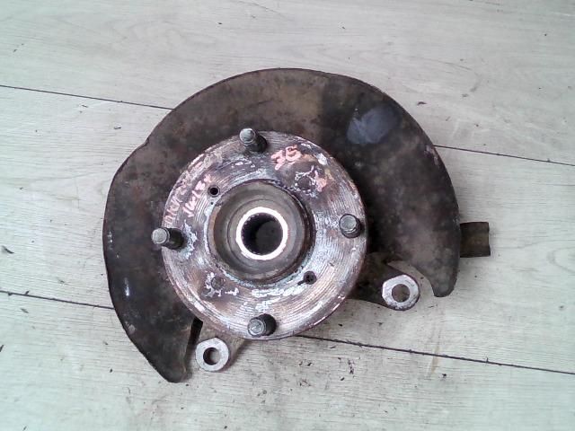 bontott SUZUKI SWIFT II Jobb első Csonkállvány Kerékaggyal