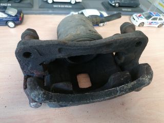 bontott SUZUKI SWIFT II Jobb első Féknyereg Munkahengerrel