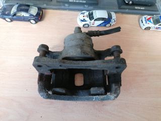 bontott SUZUKI SWIFT II Jobb első Féknyereg Munkahengerrel