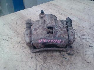 bontott SUZUKI SWIFT II Jobb első Féknyereg Munkahengerrel