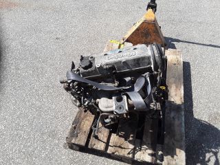 bontott SUZUKI SWIFT II Motor (Fűzött blokk hengerfejjel)