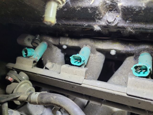 bontott SUZUKI SWIFT II Porlasztó (1 db)