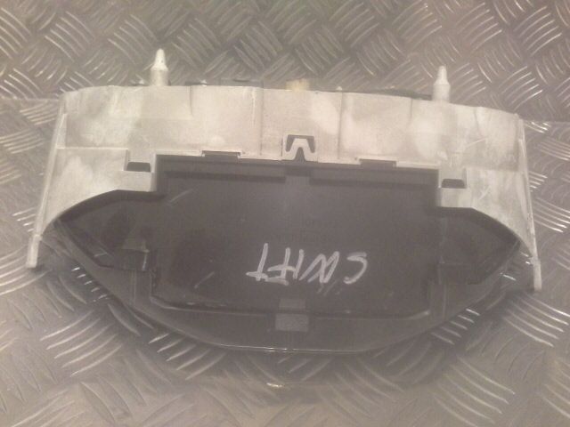 bontott SUZUKI SWIFT II Kilométeróra