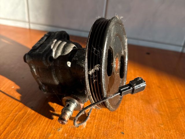 bontott SUZUKI SWIFT II Kormányszervó Motor (Hidraulikus)